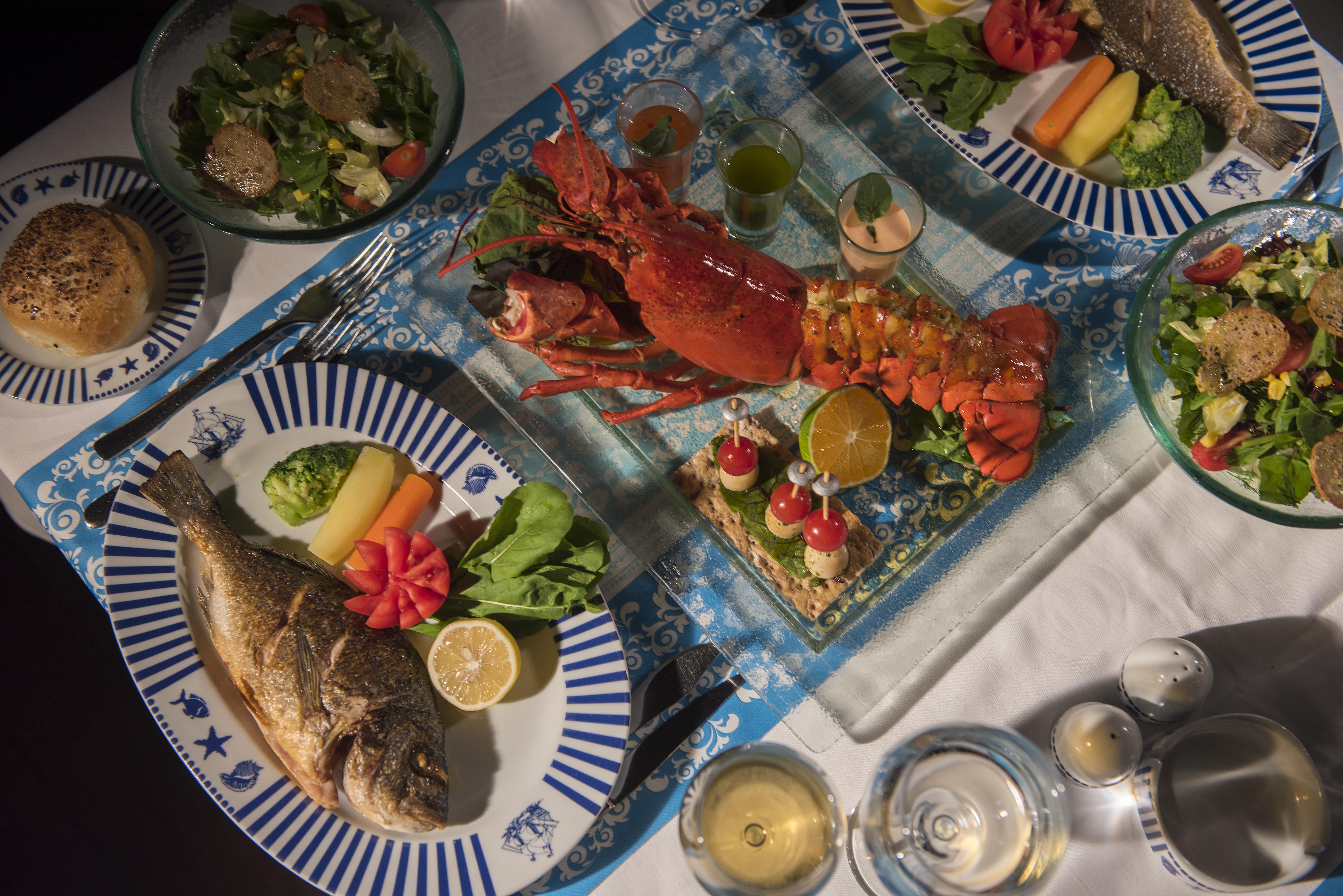 Sentido Kamelya Fulya Hotel & Aqua Colakli Exterior foto Seafood dinner