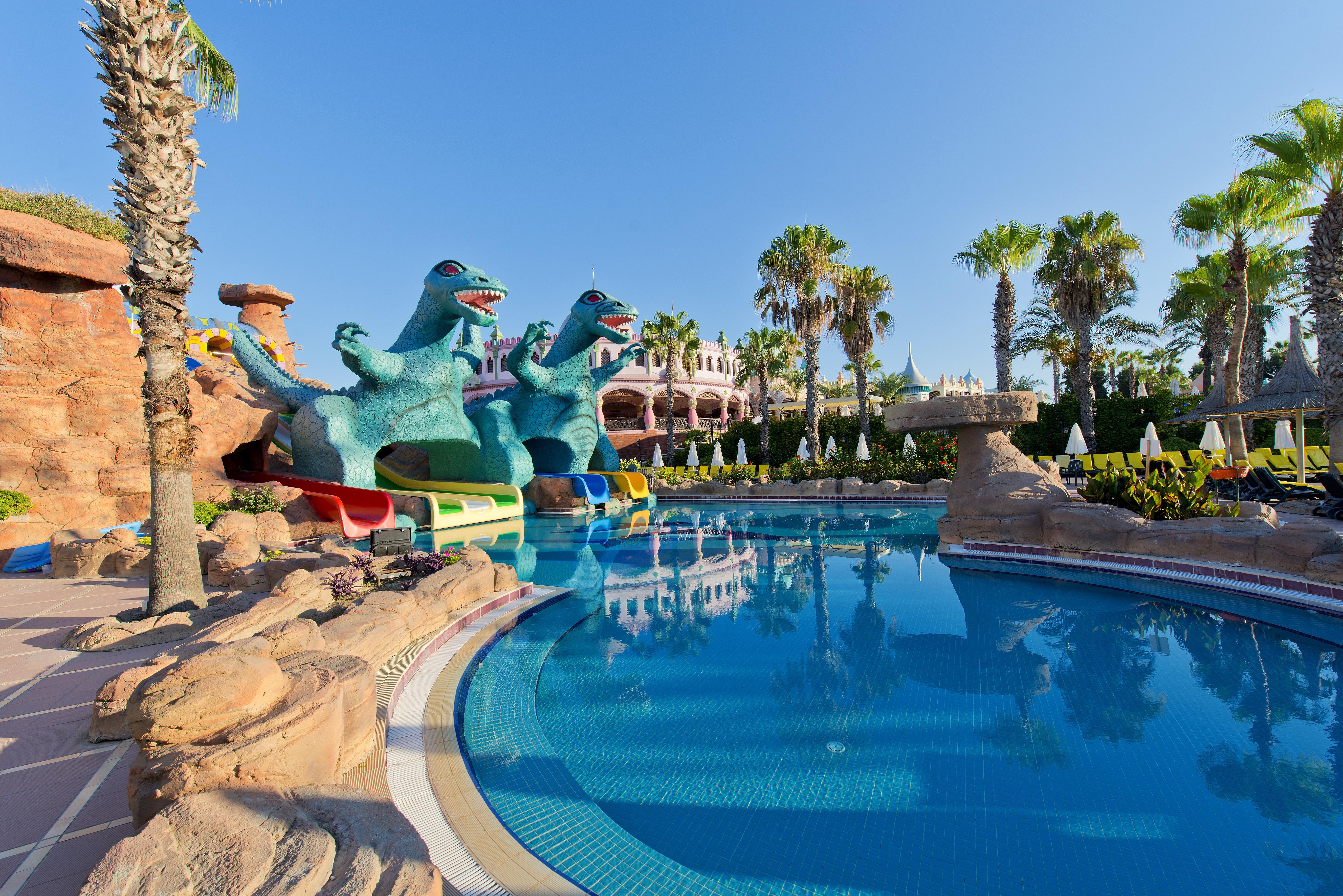 Sentido Kamelya Fulya Hotel & Aqua Colakli Exterior foto The Land of Legends Theme Park