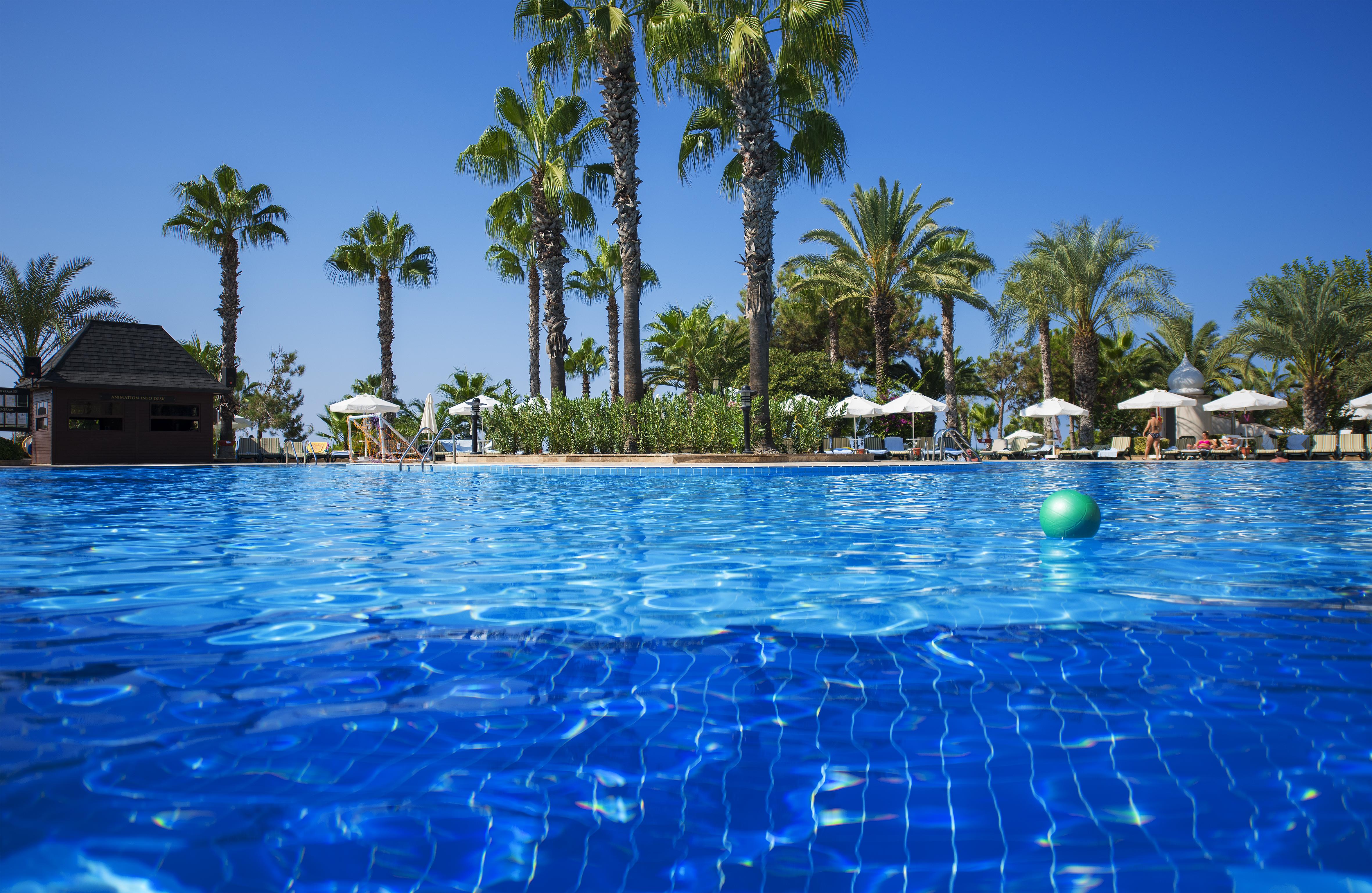 Sentido Kamelya Fulya Hotel & Aqua Colakli Exterior foto Pool at the resort